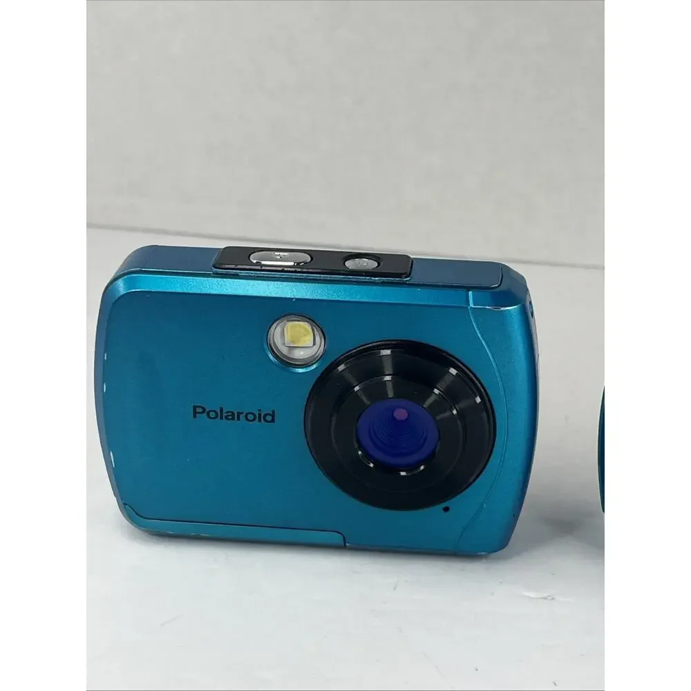 Lot Of 2 Polaroid ISO48 HS 16MP 4x Zoom Digital Cameras Tested Works Waterproof